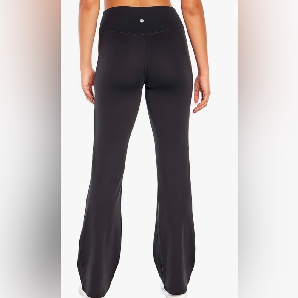 Bally Crossover Straight legged yoga pant, size medium. Black - Picture 5 of 6
